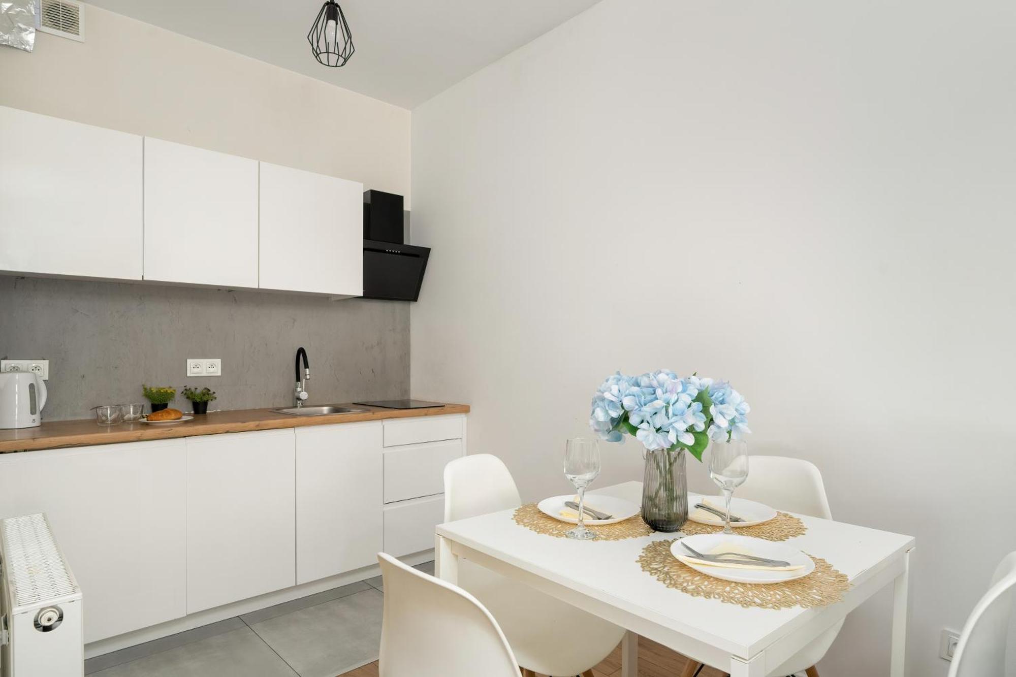 Stylowe I Eleganckie Studia Very Berry W Poznaniu By Noclegi Renters Exterior foto